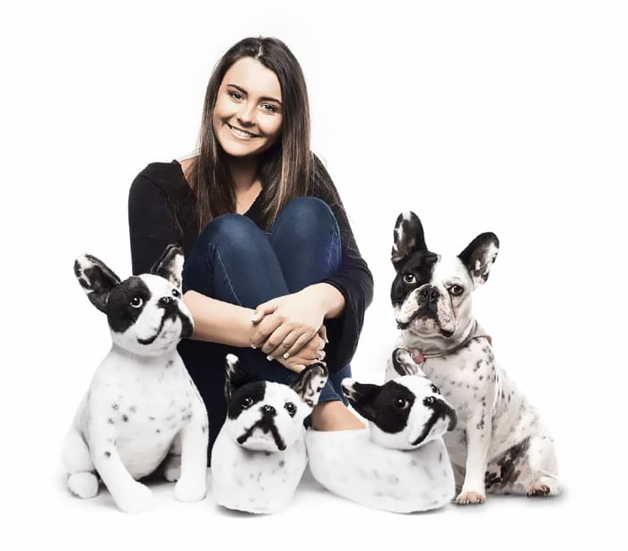 This Company Makes Slippers That Look Just Like People&#8217;s Pets And They Are So Realistic That Dogs Get Jealous