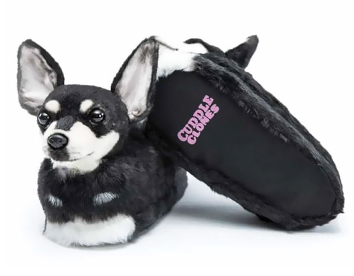 This Company Makes Slippers That Look Just Like People&#8217;s Pets And They Are So Realistic That Dogs Get Jealous