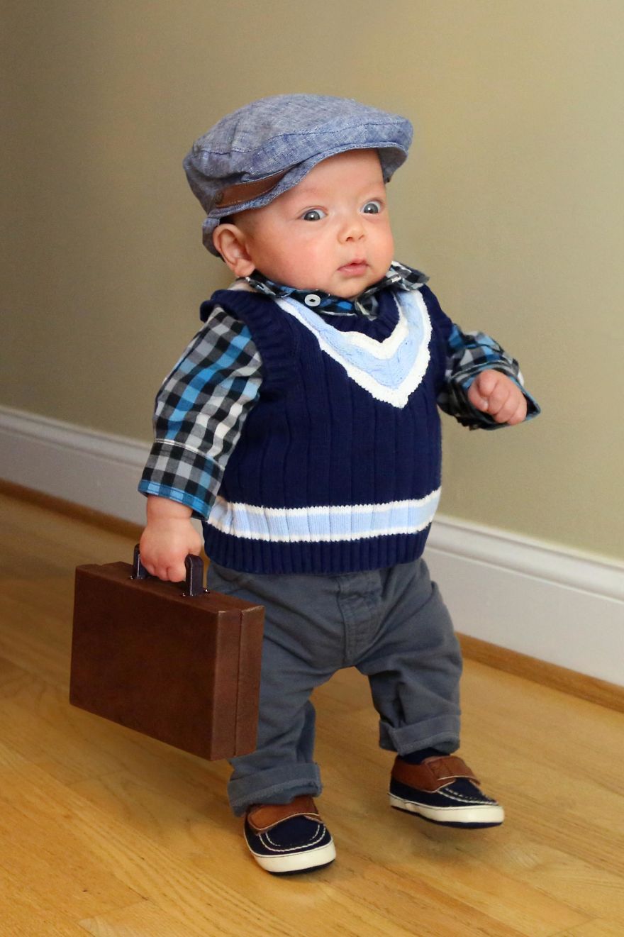 Dad Makes His Premature Baby Do Manly Things, And The Result Is Hilarious (OC)