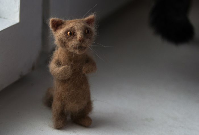 Woman Makes &#8216;A Cat Out Of Her Cat&#8217; By Using Cat&#8217;s Hair And The Result Inspires Others To Do The Same