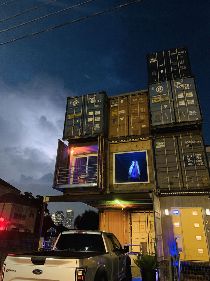 Man Uses 11 Shipping Containers To Build His 2,500 Square Foot Dream House, And The Inside Looks Amazing