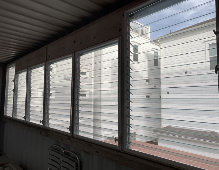 Man Uses 11 Shipping Containers To Build His 2,500 Square Foot Dream House, And The Inside Looks Amazing