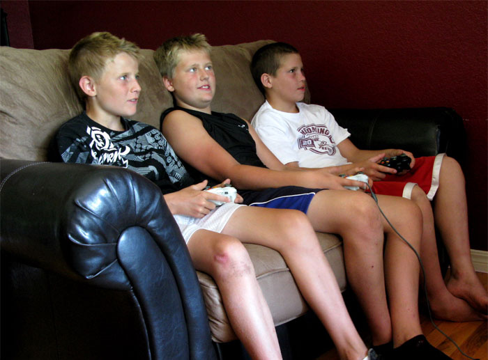 30 Times Friendships Ended Because People Realized They Were Fake, Shared By Folks Online