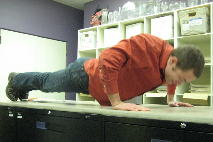 40 Ridiculous, Bizarre, And Dumb Stories From People Who Had To Deal With The Most Frustrating Things At Work
