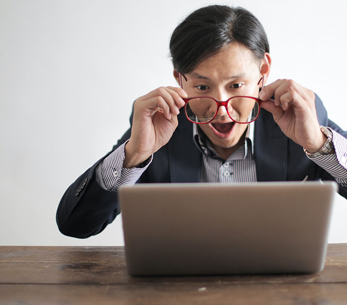 40 Ridiculous, Bizarre, And Dumb Stories From People Who Had To Deal With The Most Frustrating Things At Work