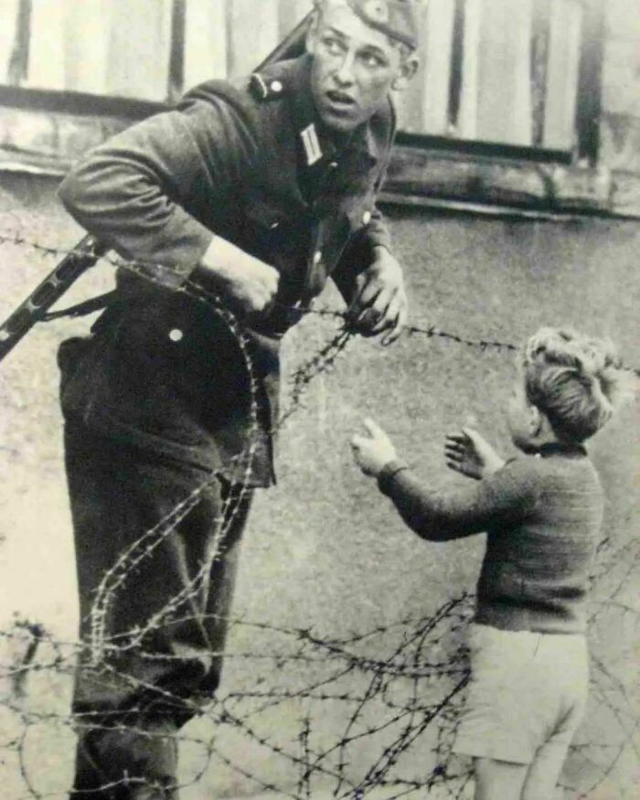 40 Important Historical Photos That Might Change Your Perspective On Things