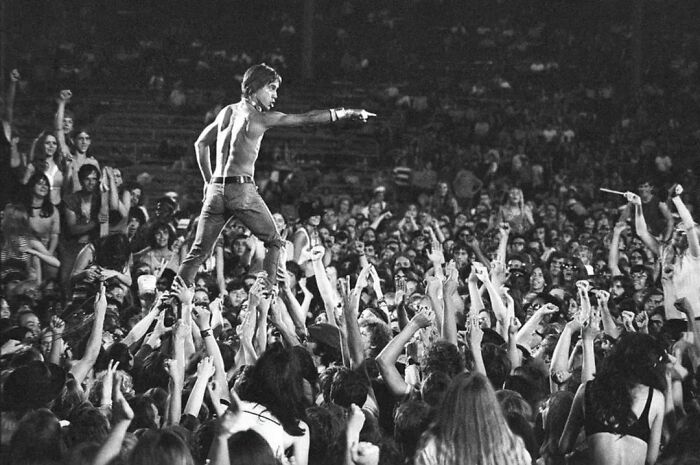 40 Important Historical Photos That Might Change Your Perspective On Things