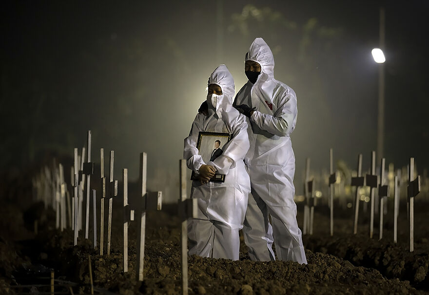 Here Are 40 Of The Most Striking Photographs, As Selected By All About Photo Magazine Awards 2023: “The Mind’s Eye”