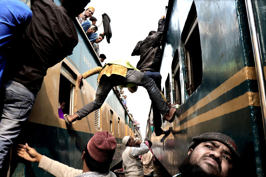 Here Are 40 Of The Most Striking Photographs, As Selected By All About Photo Magazine Awards 2023: “The Mind’s Eye”