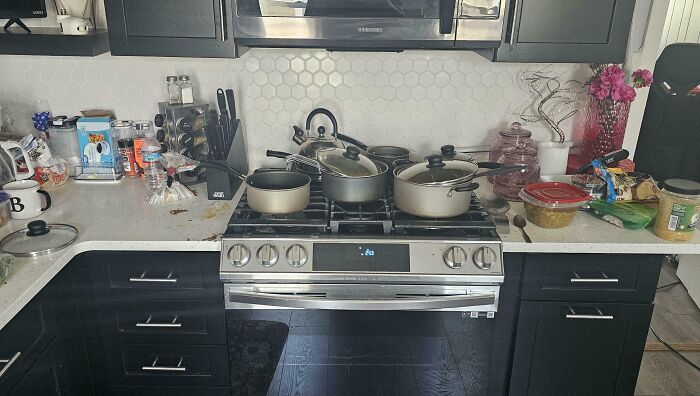 50 People Share Photos Of Their Truly Unhinged In-Laws (New Pics)