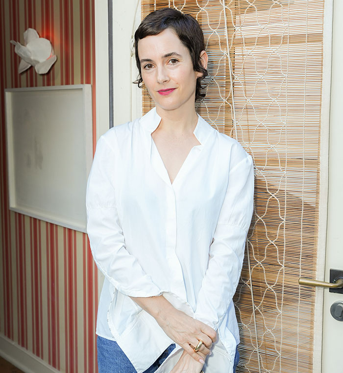 32 Disturbing And Unglamorous Behind-The-Scenes Red Carpet Facts Revealed By Celebs And Stylists 32 Disturbing And Unglamorous Behind-The-Scenes Red Carpet Facts Revealed By Celebs And Stylists