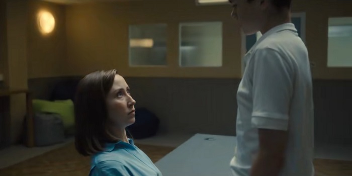 Jamie attmpts to rattle Brionyn in Adolescence