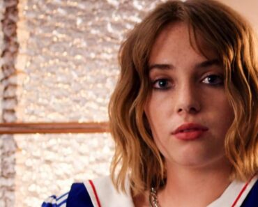 Maya Hawke as Robin in Stranger Things