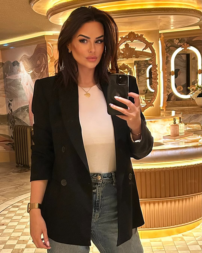 OF Star Rhian Sugden Forced To Involve Police After Massive Fan Backlash Over $13K Plastic Surgery OF Star Rhian Sugden Forced To Involve Police After Massive Fan Backlash Over $13K Plastic Surgery