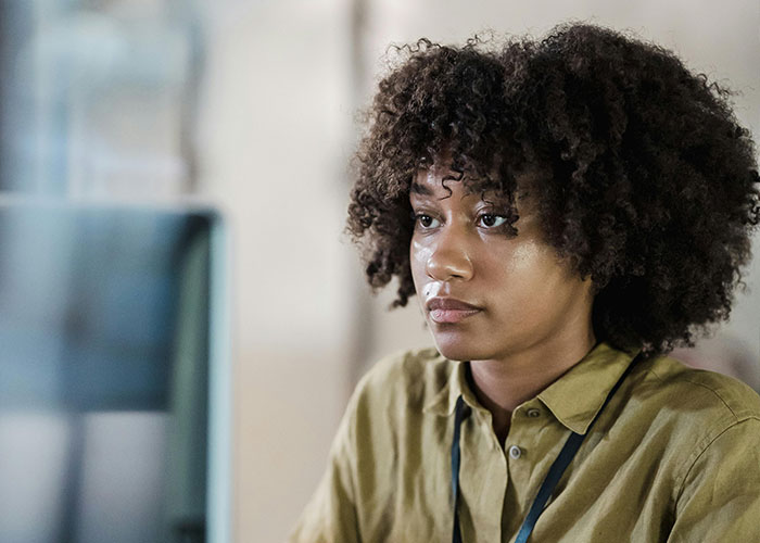 “Micromanagement”: 76 Signs That The Workplace You’ve Entered Isn’t Worth Staying In