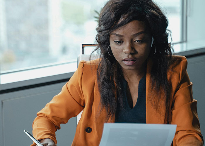 “Micromanagement”: 76 Signs That The Workplace You’ve Entered Isn’t Worth Staying In