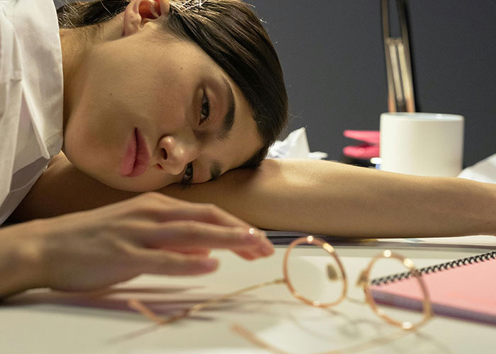 “Micromanagement”: 76 Signs That The Workplace You’ve Entered Isn’t Worth Staying In