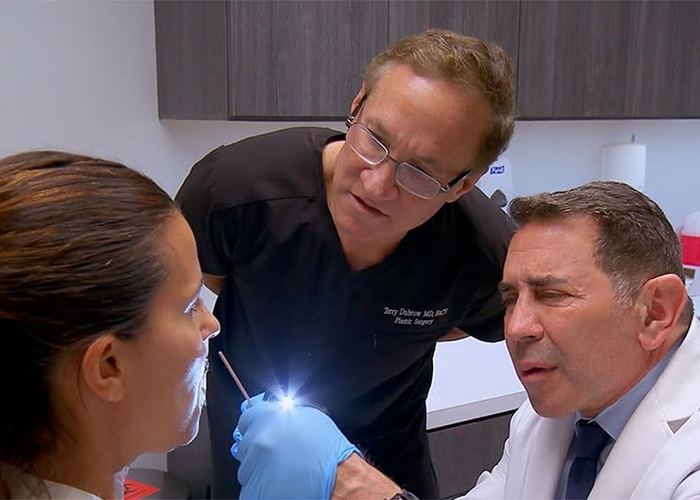 Plastic Surgeon Who Fixes &#8220;Botched&#8221; Operations Goes Viral After Netizens Discover Before-And-After Photos