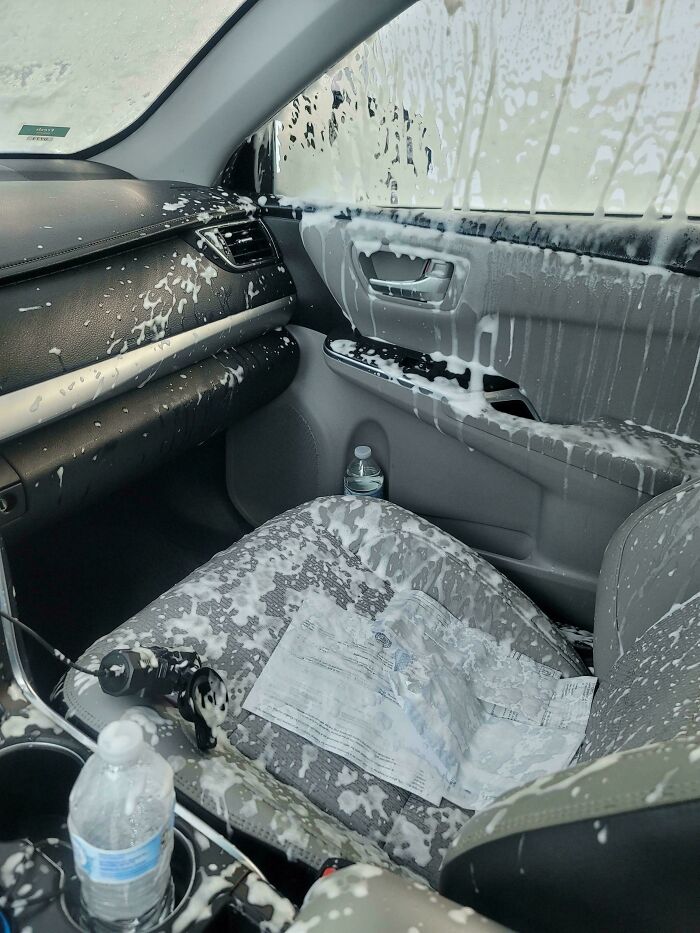 62 Times People Forgot Something And Ended Up In Funny Unfortunate Situations (New Pics)