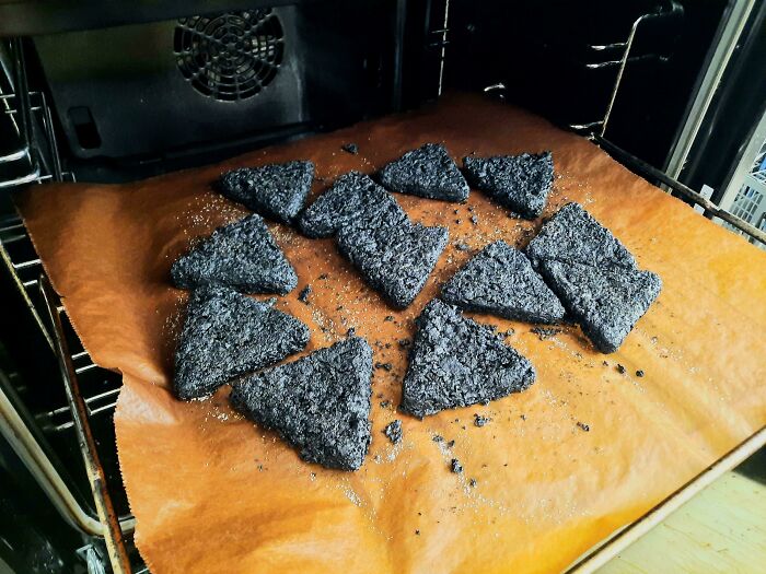 62 Times People Forgot Something And Ended Up In Funny Unfortunate Situations (New Pics)