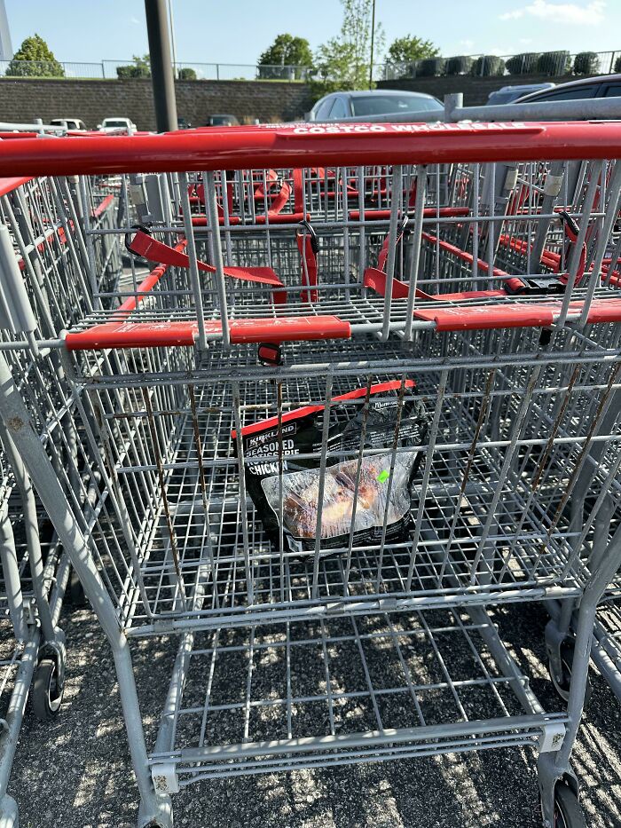 62 Times People Forgot Something And Ended Up In Funny Unfortunate Situations (New Pics)