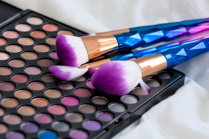 Woman Switches Her Makeup To Teach Stealing Aunt A Lesson She’ll Never Forget