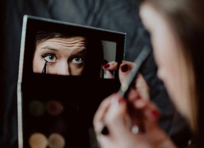 Woman Switches Her Makeup To Teach Stealing Aunt A Lesson She’ll Never Forget