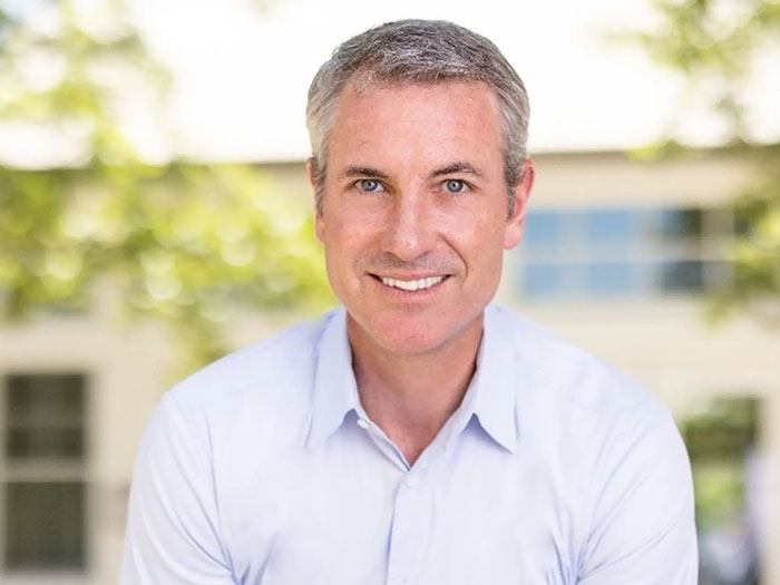 Astronomer Interim CEO Responds To Coldplay Kiss Cam Controversy After Andy Byron Resigns