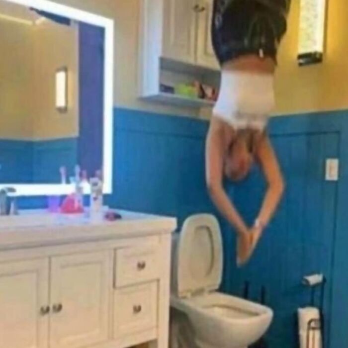 77 Cursed Images So Unhinged, You Might Wonder What Corner Of The Internet They Crawled Out From