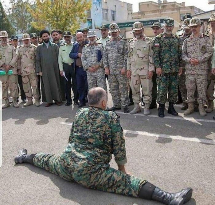 77 Cursed Images So Unhinged, You Might Wonder What Corner Of The Internet They Crawled Out From