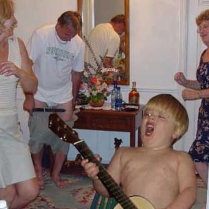 77 Cursed Images So Unhinged, You Might Wonder What Corner Of The Internet They Crawled Out From