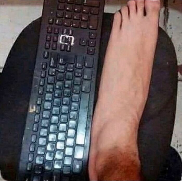 77 Cursed Images So Unhinged, You Might Wonder What Corner Of The Internet They Crawled Out From