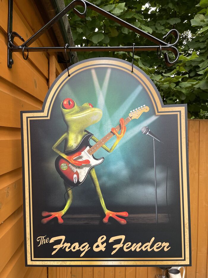 We Make Funny Pub Signs Featuring Random Animals (28 Pics) We Make Funny Pub Signs Featuring Random Animals (28 Pics)