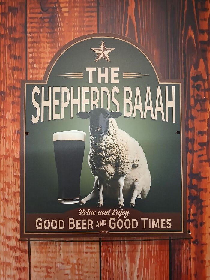 We Make Funny Pub Signs Featuring Random Animals (28 Pics) We Make Funny Pub Signs Featuring Random Animals (28 Pics)