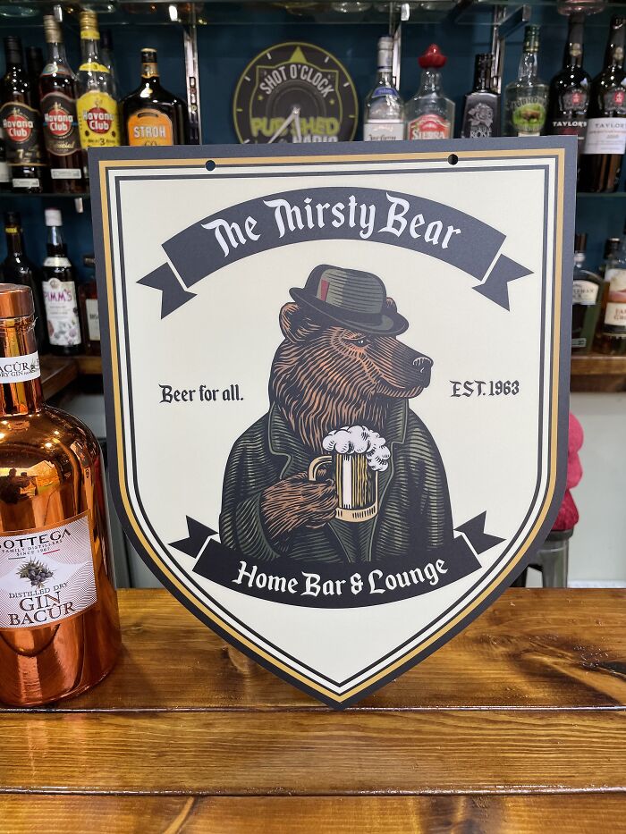 We Make Funny Pub Signs Featuring Random Animals (28 Pics) We Make Funny Pub Signs Featuring Random Animals (28 Pics)