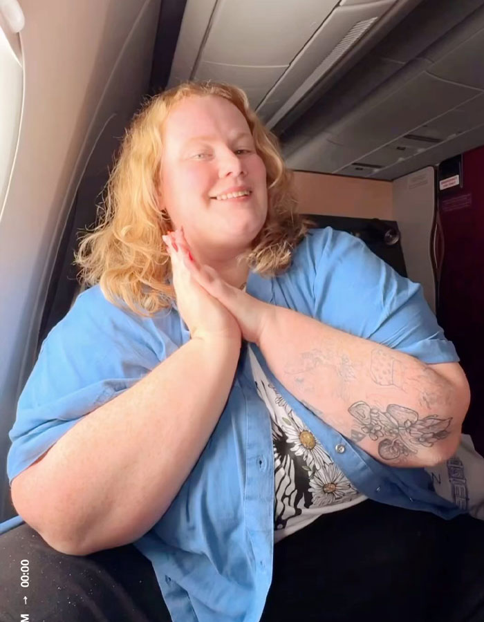 Proud Plus-Size Traveler Reveals Why She Won’t Book 2 Airline Seats, Gets Blasted As ‘Selfish’