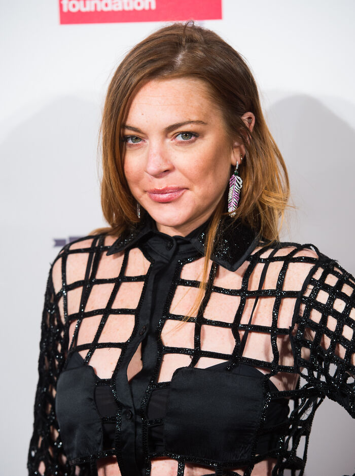 &#8220;10 Years Younger&#8221;: Experts Weigh In On Lindsay Lohan’s Fresh-Faced Glow Amid Plastic Surgery Drama