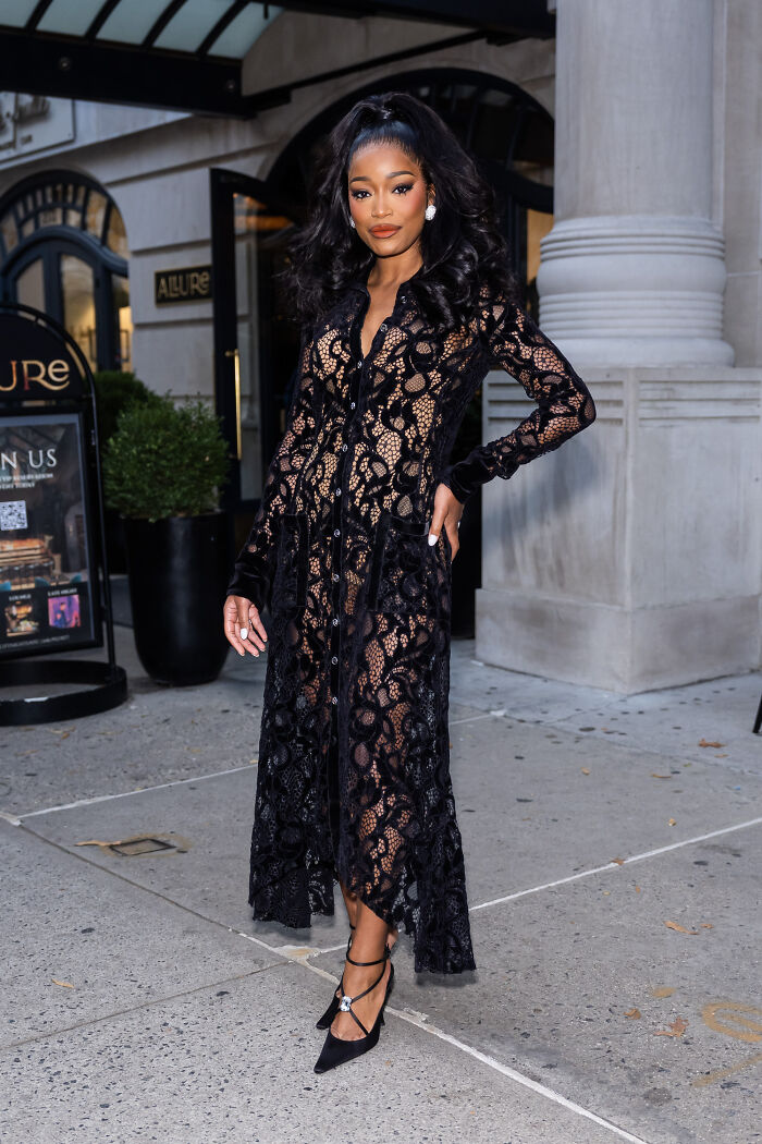 40 Celebrities That Could Afford Anything But Choose Not To Overspend