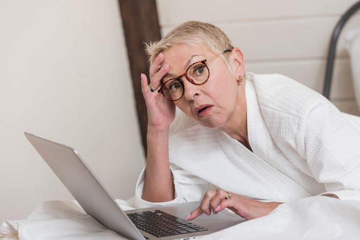 Woman&#8217;s Had Enough Of Toxic Fam Dismissing Her Emotions, Goes Low Contact, They Are Livid