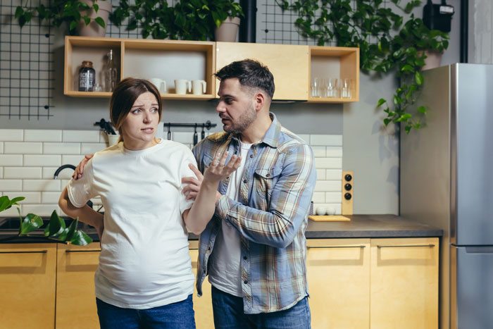 Woman&#8217;s Had Enough Of Toxic Fam Dismissing Her Emotions, Goes Low Contact, They Are Livid