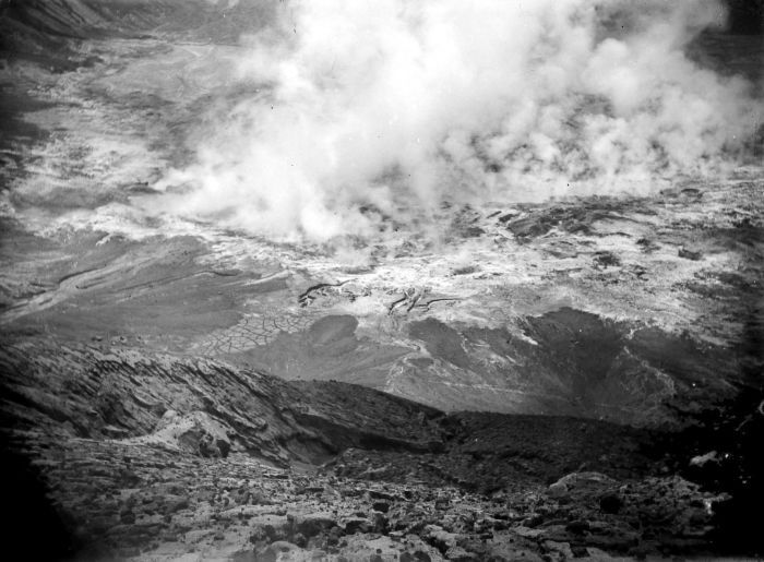 41 Natural Disasters In The Last CenturyThat Were Larger Than What People Could Cope With