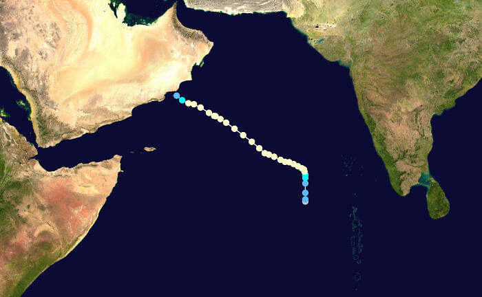 41 Natural Disasters In The Last CenturyThat Were Larger Than What People Could Cope With