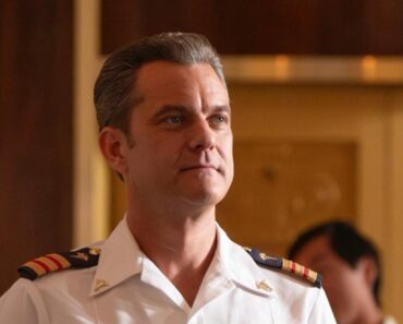 Joshua Jackson in Doctor Odyssey