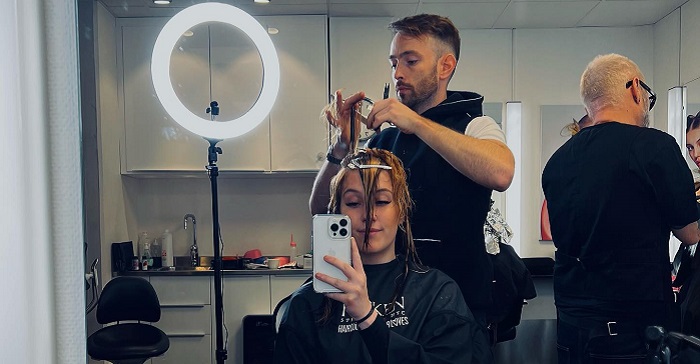 Rory McPhee a hairstylist