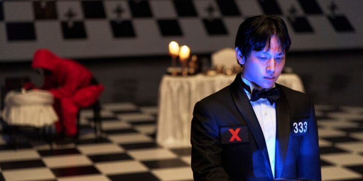 Yim Si-wan as Myung-gi in Squid Game S3. Yim Si-wan as Myung-gi in Squid Game S3.