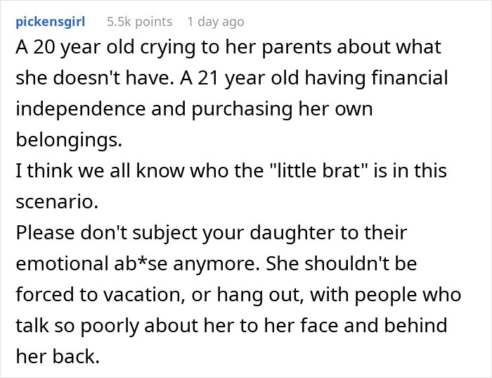 21YO Spends Her Hard-Earned Money On Family Vacation, Aunt Is Upset She’s Making Her Cousins Jealous