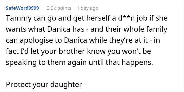 21YO Spends Her Hard-Earned Money On Family Vacation, Aunt Is Upset She’s Making Her Cousins Jealous