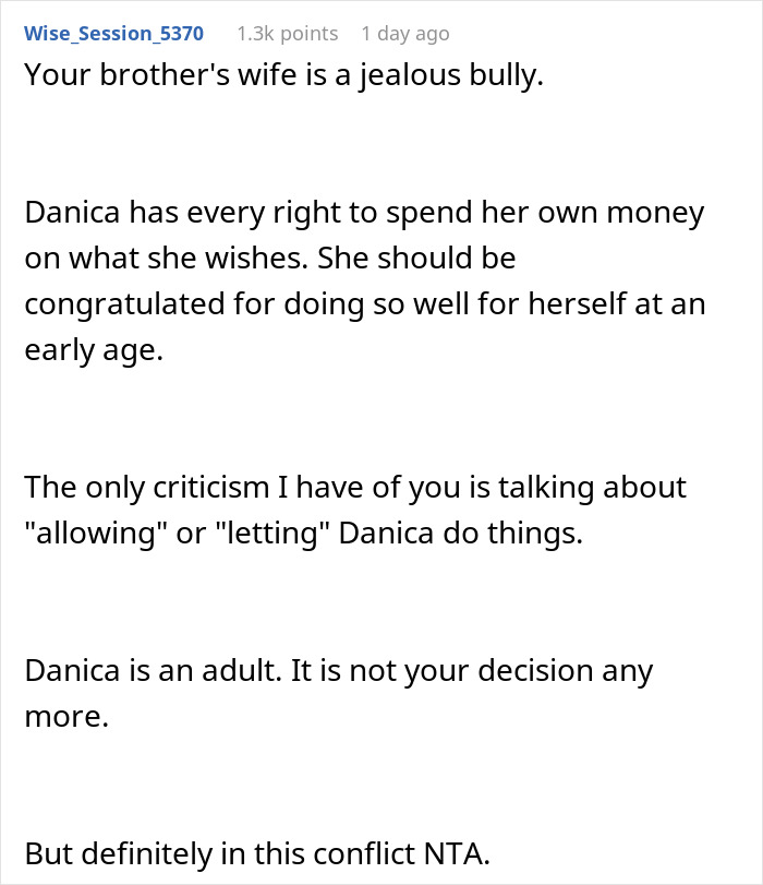 21YO Spends Her Hard-Earned Money On Family Vacation, Aunt Is Upset She’s Making Her Cousins Jealous