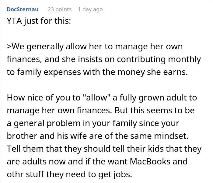 21YO Spends Her Hard-Earned Money On Family Vacation, Aunt Is Upset She’s Making Her Cousins Jealous
