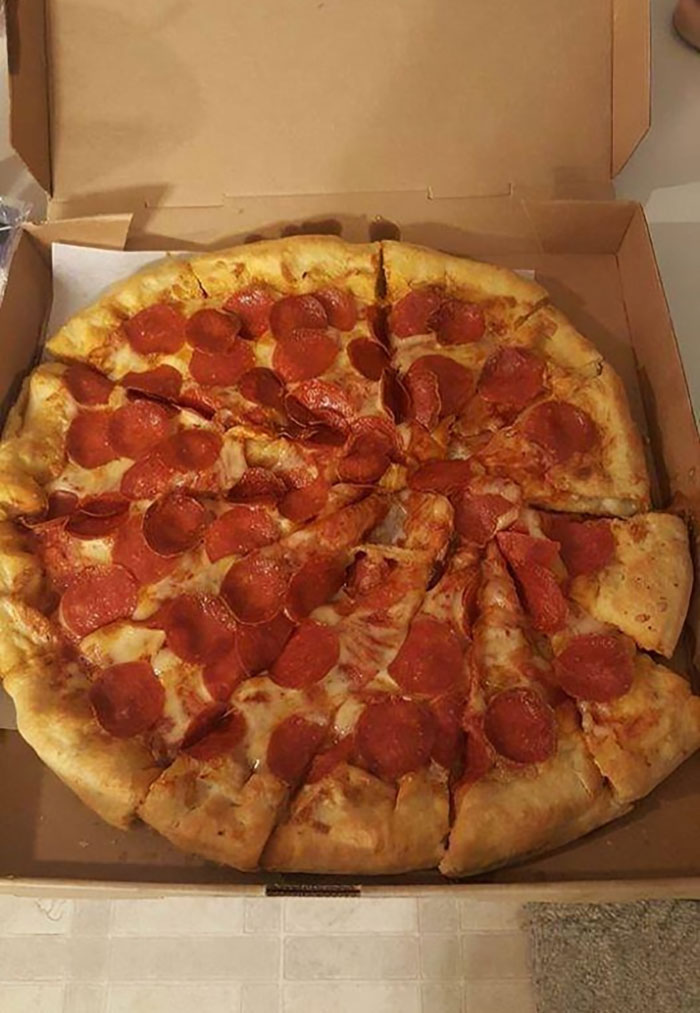 &#8220;Not For You If You Have OCD&#8221;: 93 Imperfect Things That Annoyed People Way Too Much